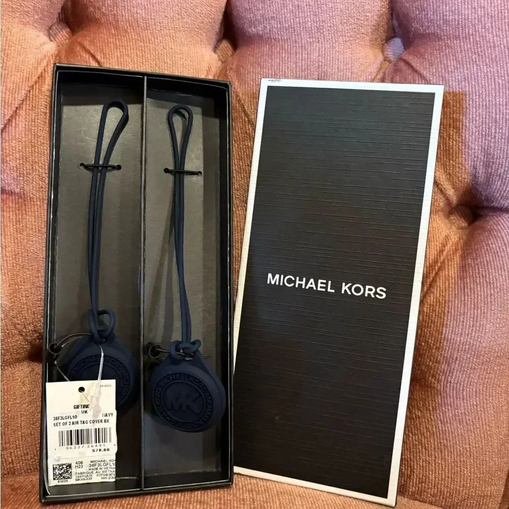 Michael Kors Navy AirTag Holder Set of 2 | MK Silicone Luggage Tags NIB